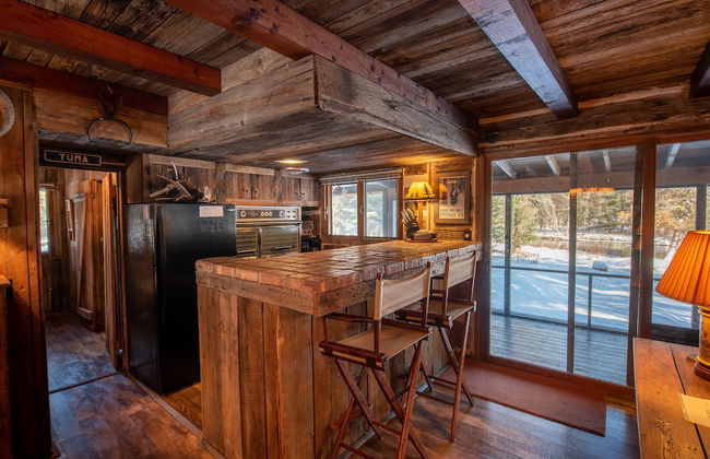 Uncle Tom's 3BDR Cabin For Nature Lover - Photo 17