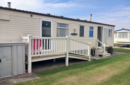 Photo 1 - Chapel St Leonards Happy Days Beachfield