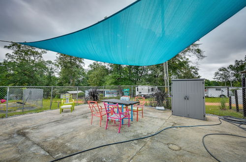 Photo 7 - Eufaula Retreat: Community Pool & Screened Porch