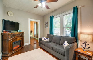 Photo 1 - New Braunfels Vacation Rental on Lake Dunlap