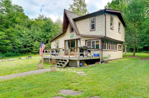 Foto 16 - Cozy Pennsylvania Abode w/ Porch, Grill & Fire Pit