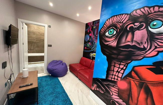 Themed Stunning 1-bed Apartment in London - Foto 10