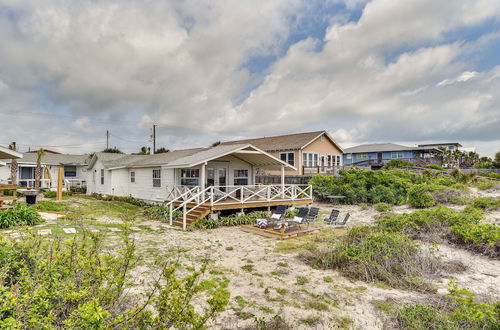 Photo 12 - Oceanfront Amelia Island Cottage: Deck & Boardwalk