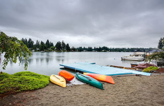 Foto 1 - Tacoma Home on Steilacoom Lake w/ Dock