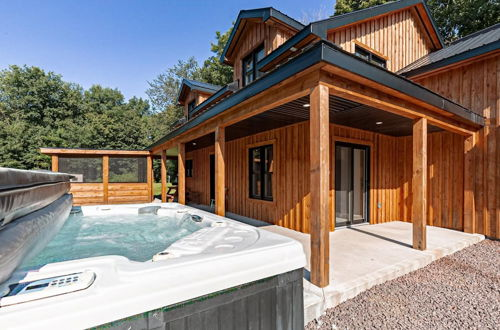 Photo 8 - The Corzo - Modern Farmhouse With hot tub