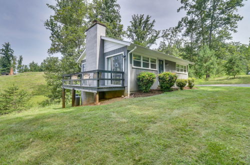 Photo 2 - Quiet Charlottesville Hideaway in Baileys Retreat