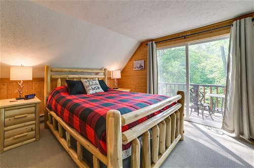 Photo 10 - Gaylord Cabin w/ Game Room, Pool + Lake Access