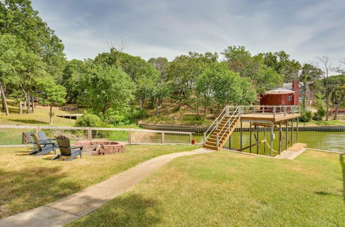 Foto 9 - Tranquil Home on Cedar Creek: Fish, Kayak + Unwind