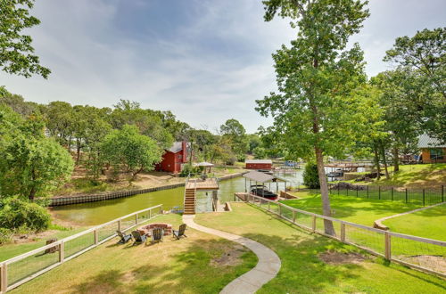 Foto 26 - Tranquil Home on Cedar Creek: Fish, Kayak + Unwind