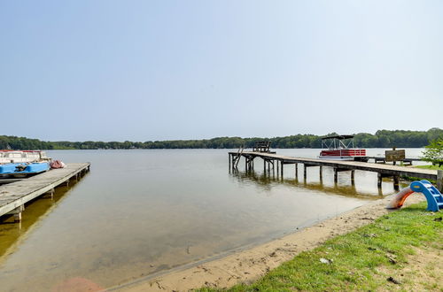 Photo 4 - Lakefront Vacation Rental, 13 Mi to South Haven