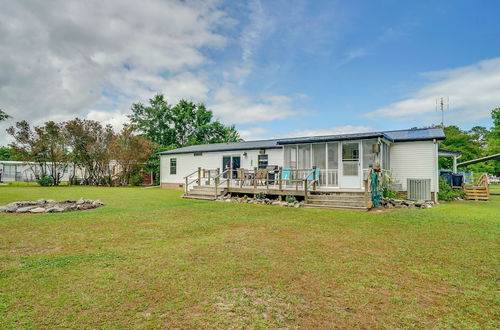 Foto 34 - Secluded Hampstead Vacation Rental With Deck