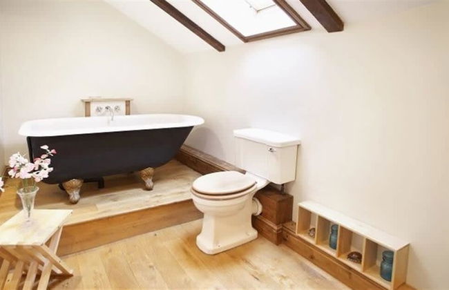 Host Stay Tregaer Mill Barn - Foto 6