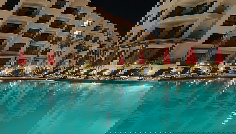 Foto 1 - Discover Tranquility by the Sea at Porto Said Resort
