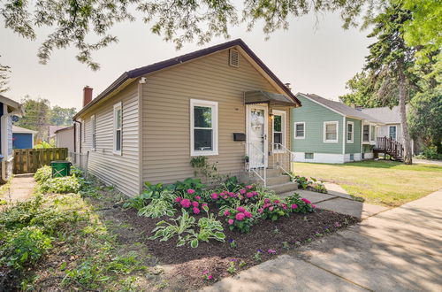 Photo 18 - Des Plaines Vacation Rental w/ Spacious Backyard