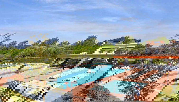 Foto 1 - Nice Apartment With Swimming Pool and Solarium