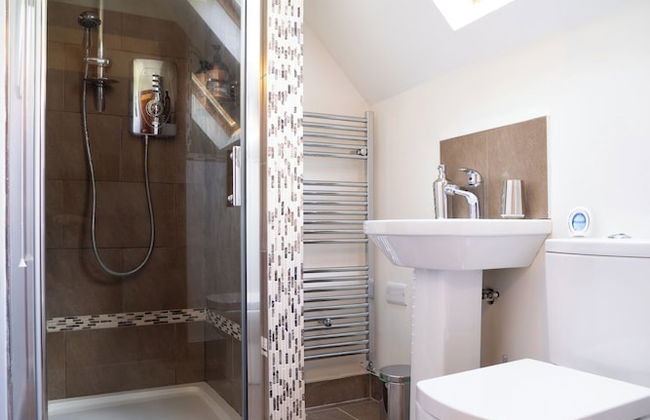 Limavady Cherry Tree Apartment, Sleeps 2 & Parking - Foto 11