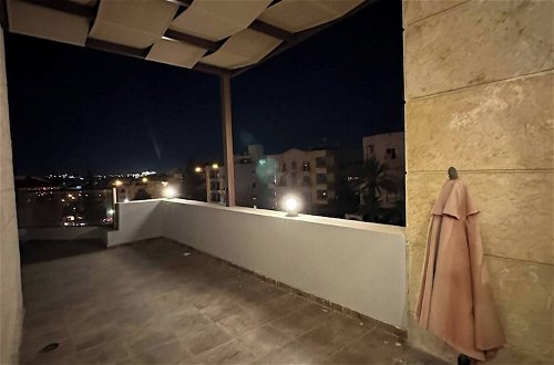 Photo 28 - Abdoun Rooftop 2bedroom Kh&sh 02