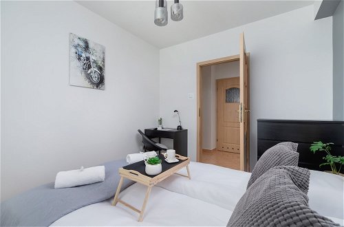 Foto 6 - Cozy Apartment Chmieleniec by Renters