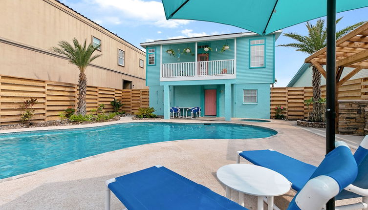 Photo 1 - Luxury Beach House With Pool, Hot Tub and Grilling Station