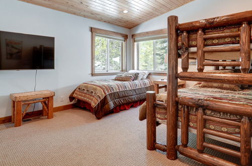 Photo 4 - Luxurious Tahoe Donner Home w/ Golf Course Views