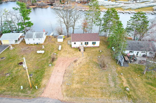 Photo 22 - Birchwood Cottage With Red Cedar Lake Access