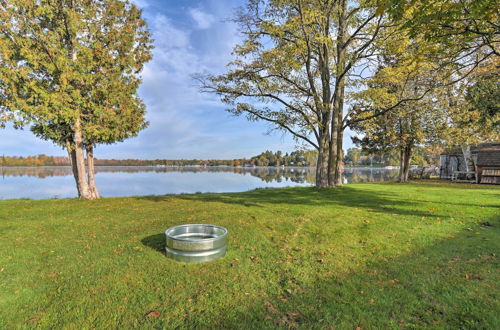 Foto 12 - Quintessential Lake George House w/ BBQ & Fire Pit