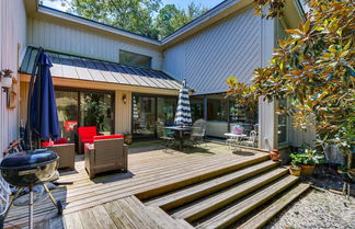 Foto 1 - Bright Hilton Head Cottage w/ Deck ~ 2 Mi to Beach