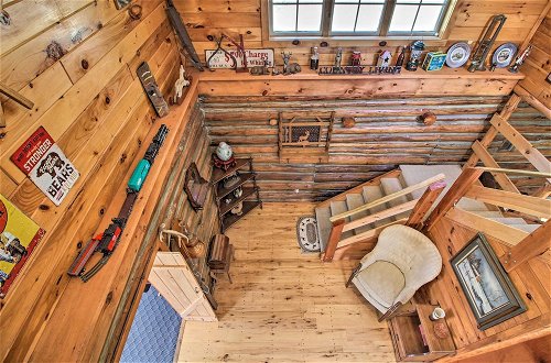 Foto 19 - Spacious Mtn Cabin on 7 Private Acres in Athol