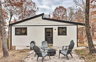 Photo 1 - Picture-perfect Cottage w/ Grill & Fire Pit