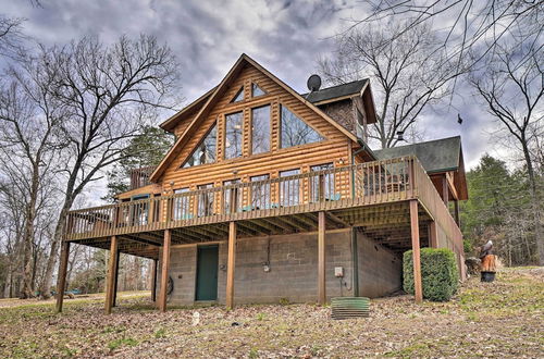 Photo 24 - Idyllic Table Rock Lake Cabin w/ Swim Dock