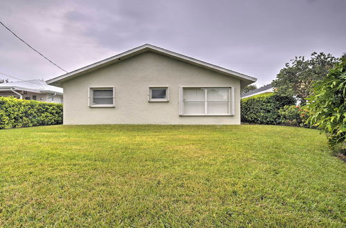 Photo 20 - Spacious Naples Home < 1 Mi to Vanderbilt Beach