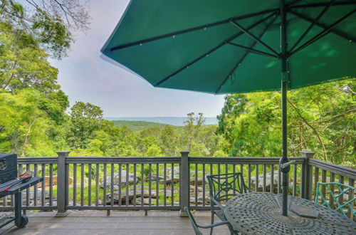 Photo 27 - Cozy Great Cacapon Cabin w/ Mountain Views