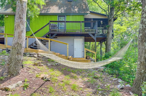 Photo 28 - Cozy Great Cacapon Cabin w/ Mountain Views