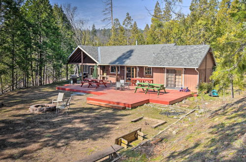 Photo 10 - Authentic North Fork Cabin w/ Dock & Private Deck