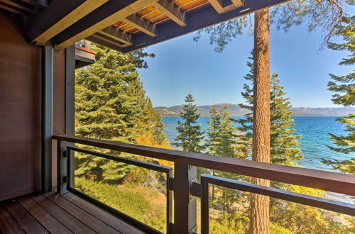 Foto 19 - Lakefront Home w/ View: 11 Mi to Palisades Tahoe