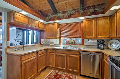 Photo 13 - Lakefront Home w/ View: 11 Mi to Palisades Tahoe