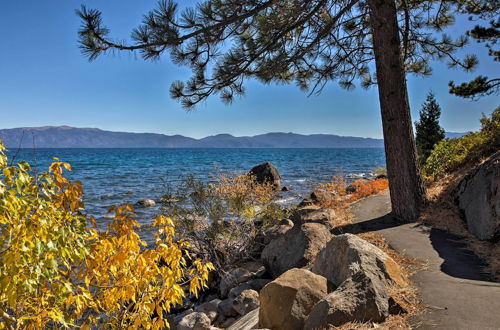 Foto 5 - Lakefront Home w/ View: 11 Mi to Palisades Tahoe