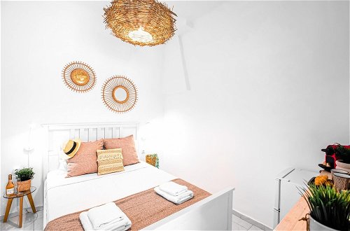 Photo 2 - Whitelist Suite in Mykonos Town