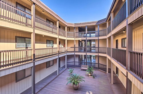 Photo 21 - Hilton Head Condo - Beachfront Community