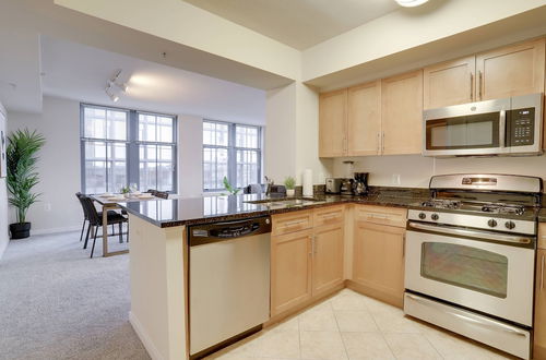 Photo 22 - Nice 2BR Condo at Pentagon City