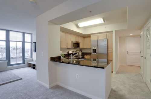 Photo 19 - Nice 2BR Condo at Pentagon City