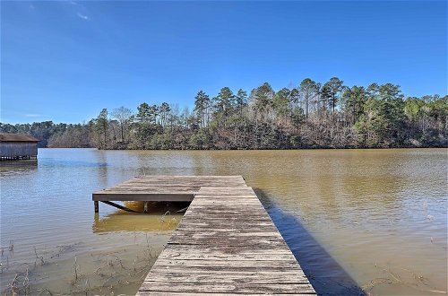Foto 41 - Riverfront Shelby Home w/ Private Boat Dock