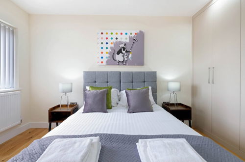 Photo 11 - Oxford Rd 2 Bed Serviced Apartment