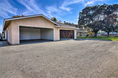 Photo 17 - Central Bakersfield Townhome w/ Private Patio