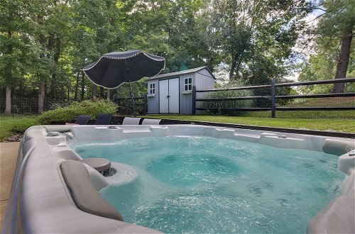 Photo 36 - Luxury Maineville Villa w/ Private Pool & Hot Tub