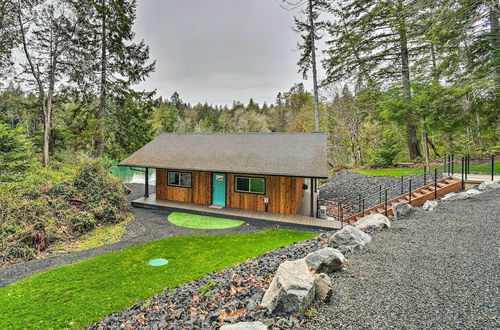 Photo 20 - Dreamy Bayfront Cabin w/ View, Dock & Kayaks