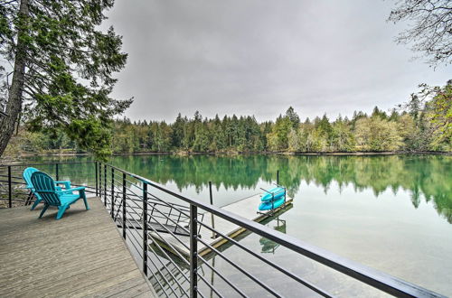 Photo 19 - Dreamy Bayfront Cabin w/ View, Dock & Kayaks