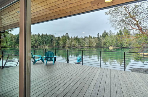 Photo 22 - Dreamy Bayfront Cabin w/ View, Dock & Kayaks