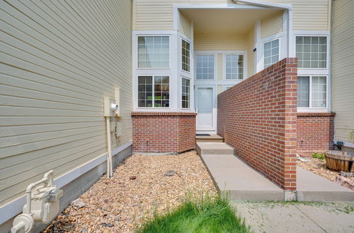 Foto 8 - Bright Arvada Townhome w/ Deck + Grill