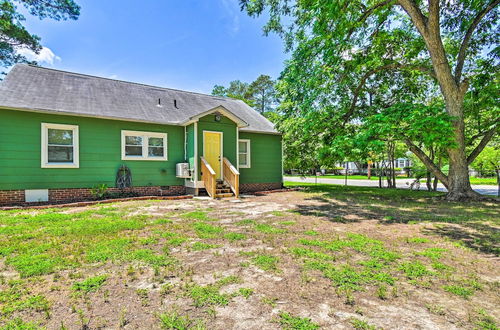 Photo 2 - Pet-friendly Fayetteville Home w/ Fenced Yard